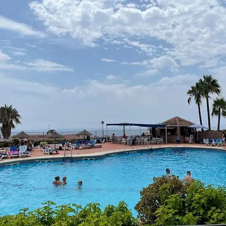 Capistrano Con Terraza Y Piscina By South Costa דירה *